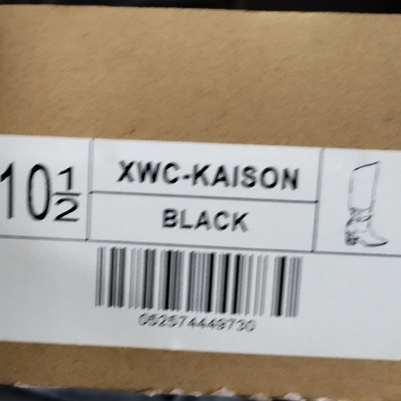 Black thigh Boots - Picture 3 of 4